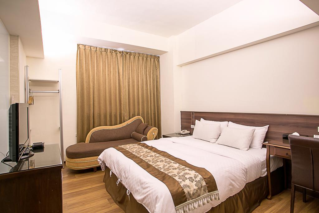 Huang Shin Business Hotel-Chung Kang Taichung Exterior foto